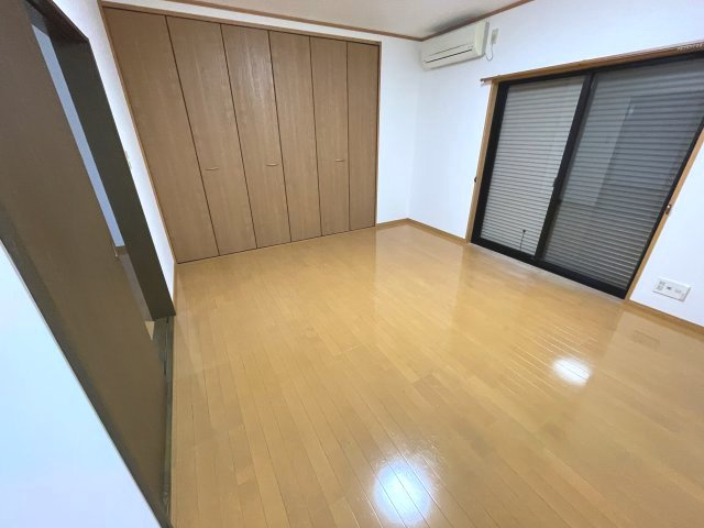 【寝室】
