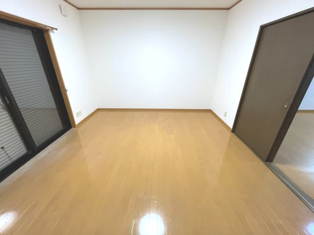 【寝室】