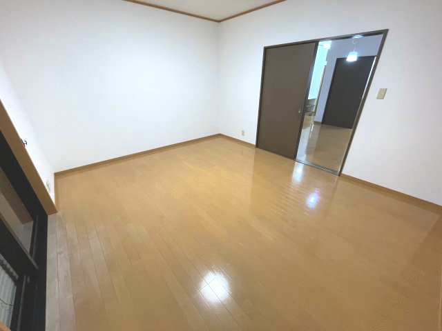 【寝室】