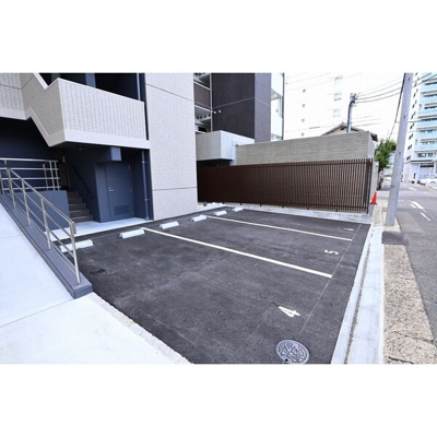 【駐車場】 | オークスクエア吹上