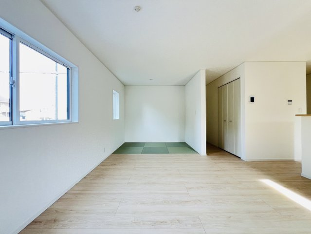 碧南市汐田町5丁目57番、58番の各一部『仲介手数料無料』新築戸建ての居間・リビング