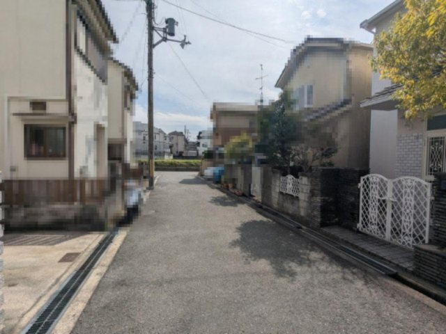 津田元町3丁目　中古一戸建ての前面道路含む現地写真|■物件内覧・資金計画相談・住宅ローン相談、リフォーム相談、お問合せ受付中■
※当日・翌日のご内覧、ご相談はお電話でのお問合せがスムーズです！