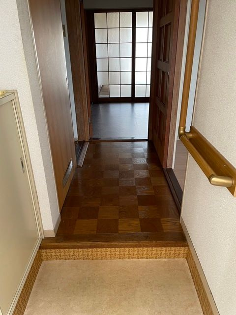 プレアール長門石の内装