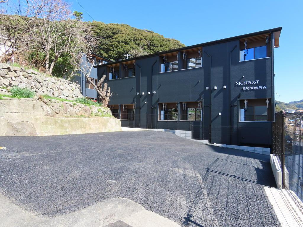 Signpost長崎大学前 A棟の外観