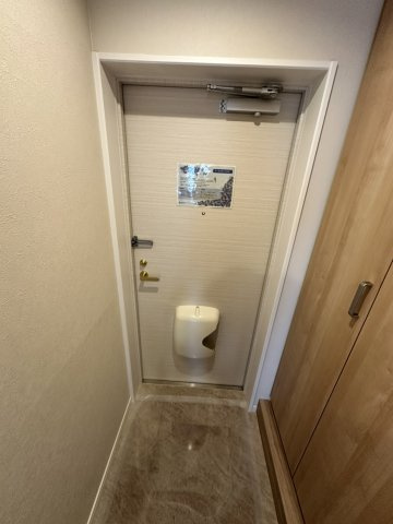 【玄関】ロイヤルシャトー南仙台 