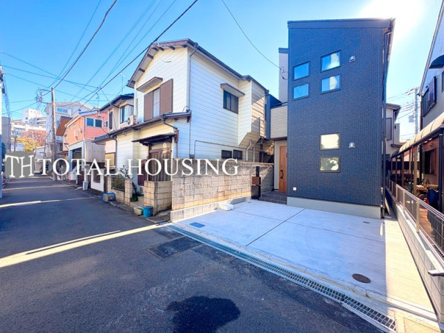 【前面道路含む現地写真】 | 西東京市新町2丁目　新築戸建　全1棟