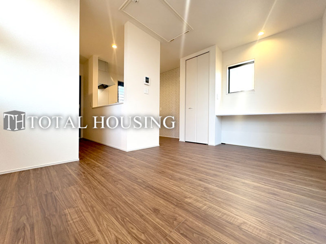 【居間・リビング】 | 西東京市新町2丁目　新築戸建　全1棟