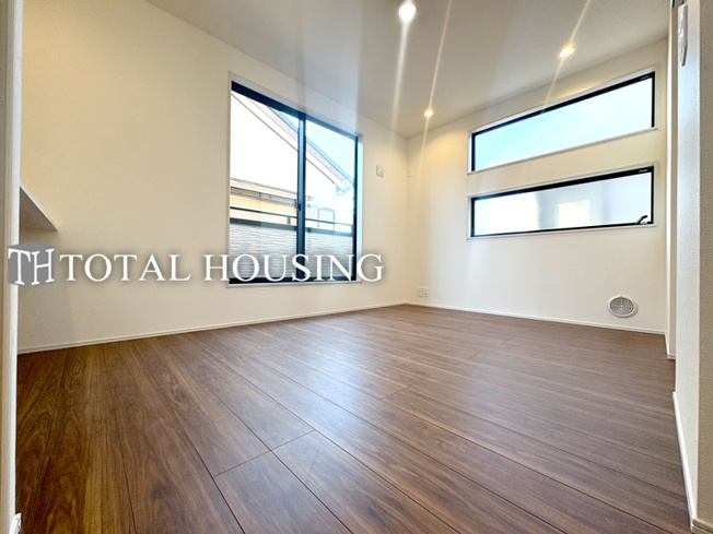 【居間・リビング】 | 西東京市新町2丁目　新築戸建　全1棟