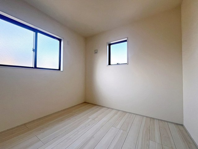 新築戸建・新築建売　福島市松木町第2　福島第二小・福島第二中の洋室|2面採光でたっぷりと日差しが入り明るいお部屋です！