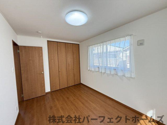北中振4丁目戸建の洋室|個人の部屋や寝室として使える洋室です
