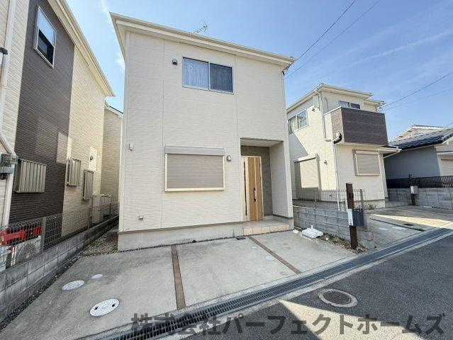 北中振4丁目戸建の駐車場