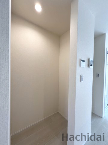 碧南第67棚尾本町　新築戸建＜2号棟＞の収納|LDK横収納、パントリー