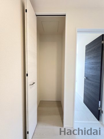 碧南第67棚尾本町　新築戸建＜1号棟＞の収納|２階ホール収納
