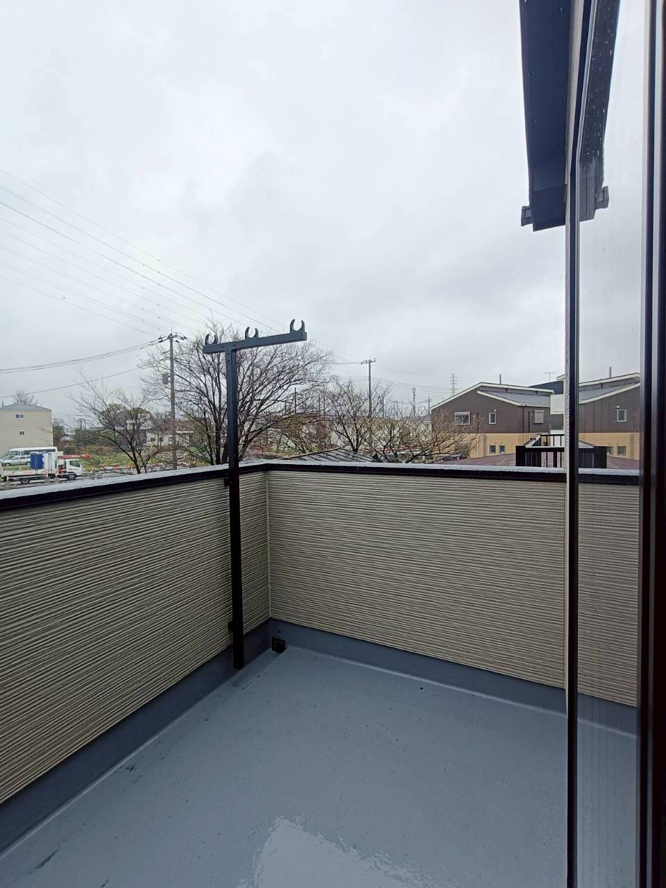 八潮市　上馬場　新築戸建　全1棟のバルコニー|暖かな日差しのふりそそぐバルコニー