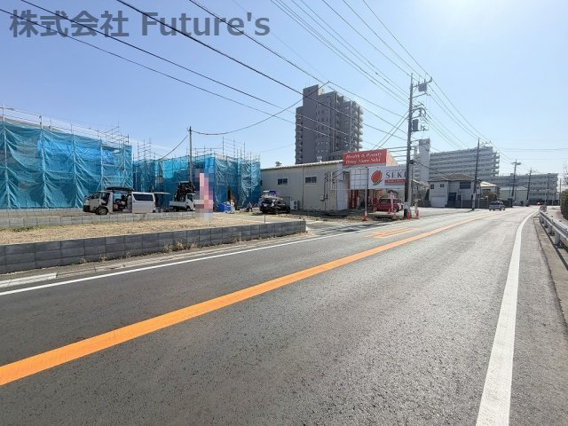 三郷市早稲田8丁目　新築戸建　全7棟　1号棟の前面道路含む現地写真|前面道路含む現地写真です。