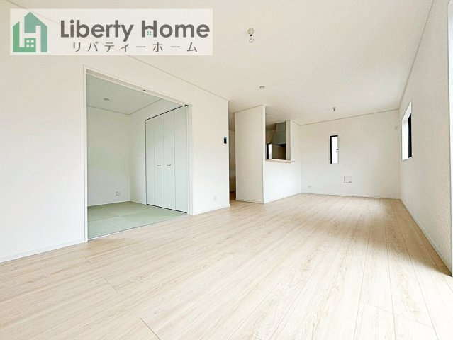 古河市関戸第1　新築戸建の居間・リビング
