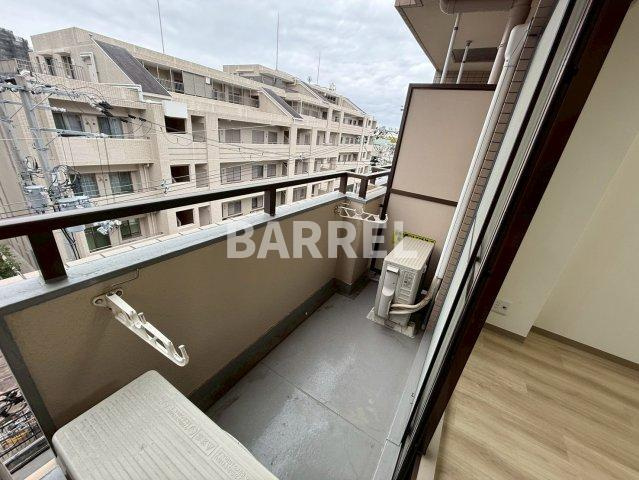 デイグラン桃山台のバルコニー