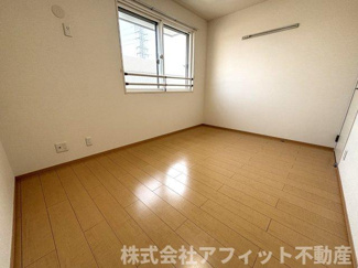 【その他】 | メゾンソレイユ　B棟 | 西側の洋室6帖