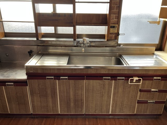 【中古住宅】中山町大字長崎字中原戸建てのキッチン
