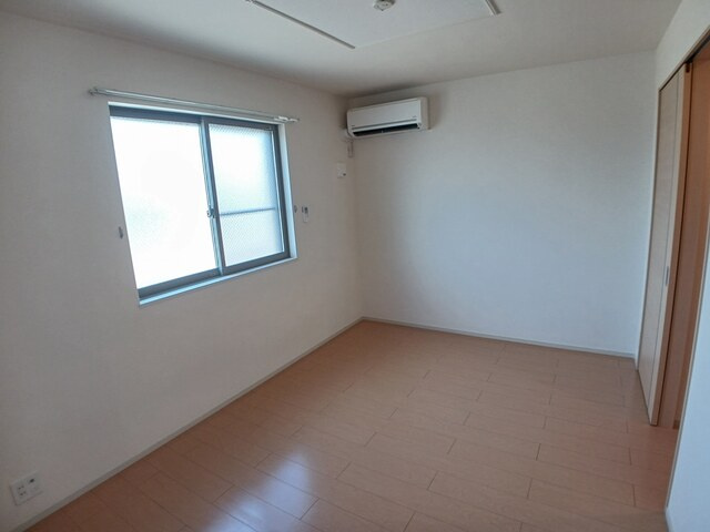 リバービサイドの洋室