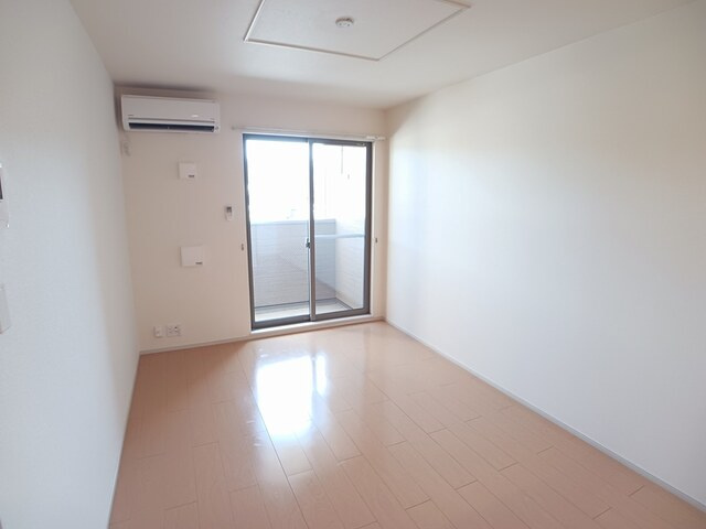 リバービサイドの居間・リビング