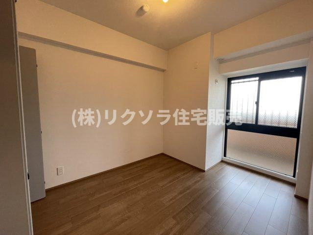 ダイアパレス樟葉の寝室|洋室6.0帖
■物件内覧・資金計画相談・住宅ローン相談、リフォーム相談、お問合せ受付中■
※当日・翌日のご内覧、ご相談はお電話でのお問合せがスムーズです！