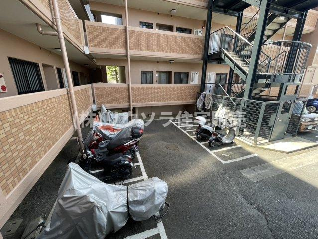 ダイアパレス樟葉の駐輪場|■物件内覧・資金計画相談・住宅ローン相談、リフォーム相談、お問合せ受付中■
※当日・翌日のご内覧、ご相談はお電話でのお問合せがスムーズです！