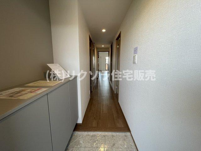 ダイアパレス樟葉の内装|玄関内部
■物件内覧・資金計画相談・住宅ローン相談、リフォーム相談、お問合せ受付中■
※当日・翌日のご内覧、ご相談はお電話でのお問合せがスムーズです！