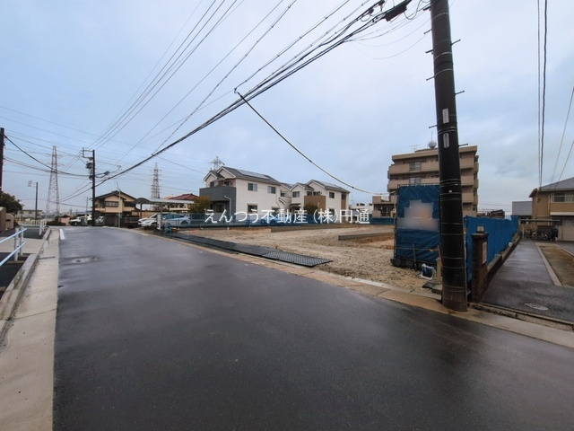ハートフルタウン猪子石2丁目の前面道路含む現地写真