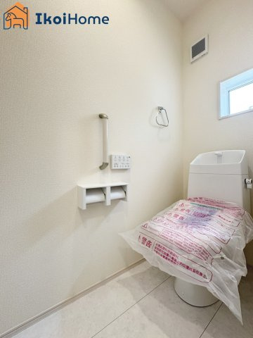 明石市魚住町中尾　全2棟2号棟　新築戸建のトイレ|【ホームページに現地動画掲載中】●年中無休：当日予約可●各階ウォシュレット、暖房便座が標準装備！