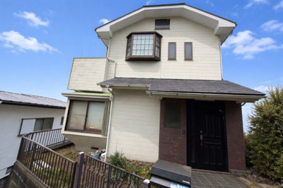【外観】 | 横浜市保土ヶ谷区初音ヶ丘中古住宅 | ◆一戸建てを中心とした街並みが整然と続き、周辺は高い建物が建っていないので、緑の多い閑静な趣を感じる環境です。街並みや周辺環境も重要なポイントです！！