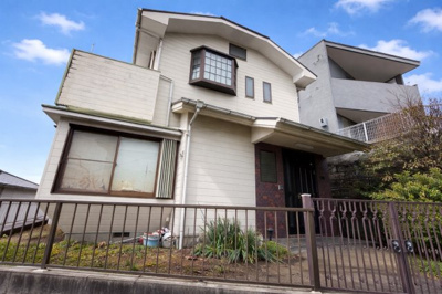 【外観】 | 横浜市保土ヶ谷区初音ヶ丘中古住宅 | ◆土・日・祝日は、当社スタッフによる現地案内会を実施しております。もちろん平日のご案内も可能です。お気軽にご相談ください！！