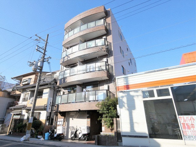 ローズハイツの外観