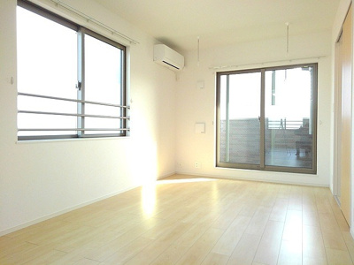 【居間・リビング】 | シャイニープレイス