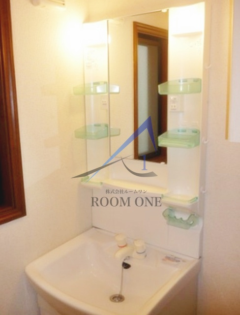 自由が丘２－１６賃貸住宅の洗面所|洗面台です。