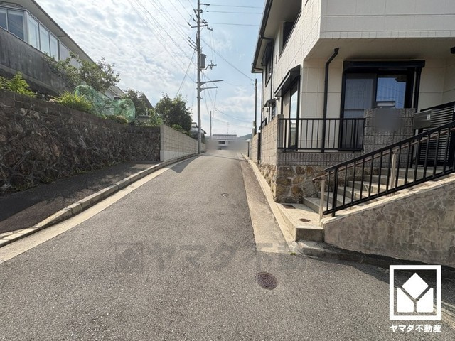 西宮市名塩2丁目のその他|JR福知山線「西宮名塩」駅まで徒歩約12分の立地。毎日の通勤・通学だけでなく、休日のお出かけまで利便性に優れています。