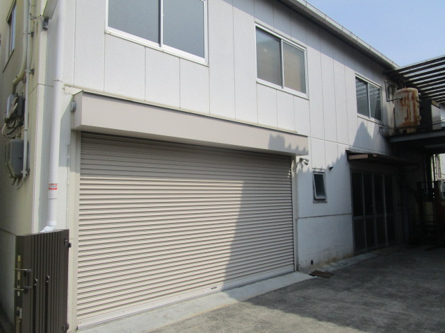 八尾市久宝園２丁目の工場の外観