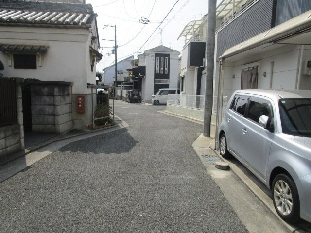 八尾市久宝園２丁目の工場の周辺
