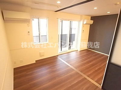 【居間・リビング】 | Ｄ-ＲＯＯＭ新宿Ⅰ-Ｂ  | リビングです