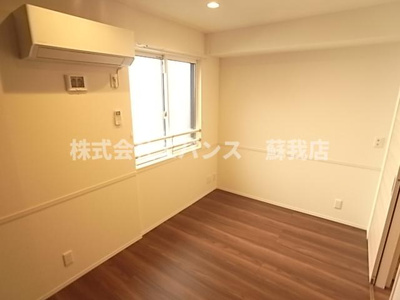 【寝室】 | Ｄ-ＲＯＯＭ新宿Ⅰ-Ｂ  | ゆとりの広さです