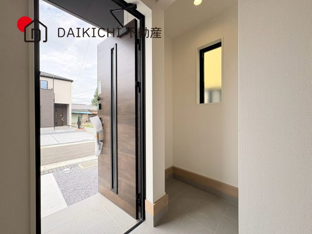【玄関】 | 北本市東間4期　新築戸建　全5棟　3号棟