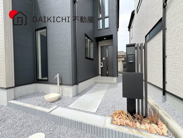 【玄関】 | 北本市東間4期　新築戸建　全5棟　2号棟
