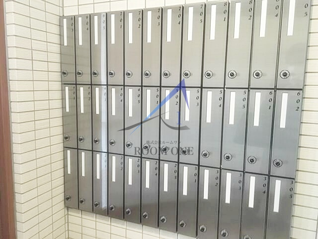 ジニーハウス川崎大師のその他共用部分|集合ポストです。