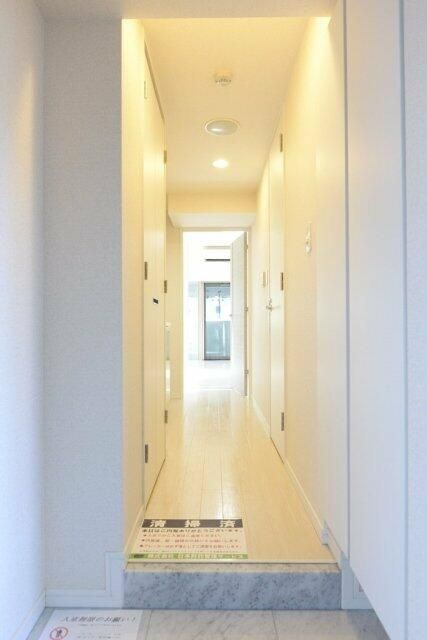 ヴォーガコルテ板橋本町アジールコートの玄関