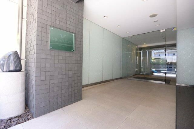 ヴォーガコルテ板橋本町アジールコートのエントランス
