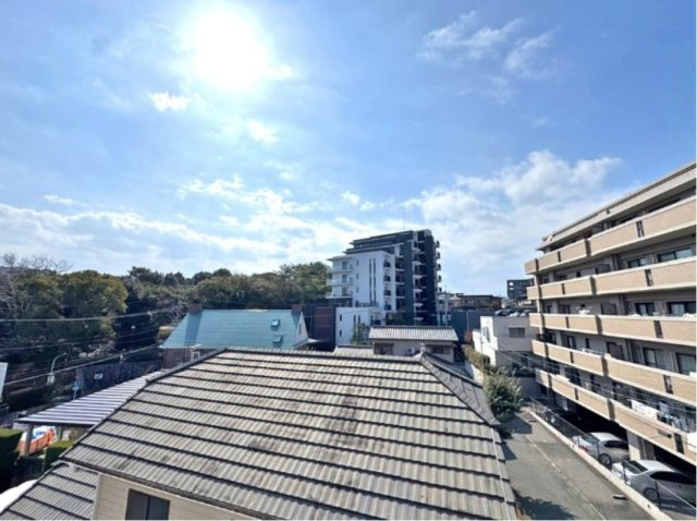 ロイヤルマンション西新の展望|南向きにつき陽当たり良好☆洗濯物もよく乾きそうです☆