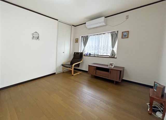 和泉市青葉台1丁目戸建の洋室|2階西側洋室②