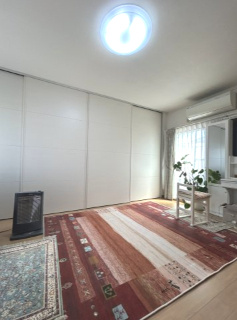 和泉市青葉台1丁目戸建の洋室|2階東側洋室約8.0帖