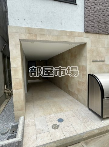 プランドール浅草のエントランス