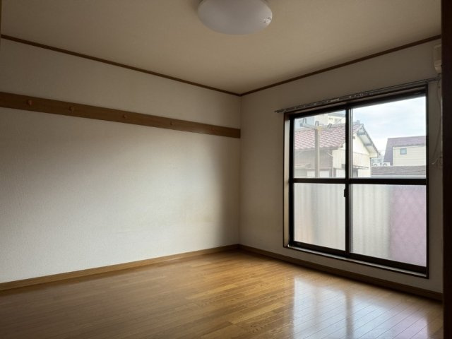 パインストリート壱番館の洋室
